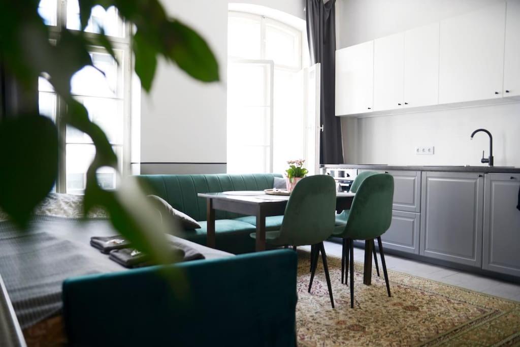 Rynek - Cozy Retro Near To Main Square Apartment